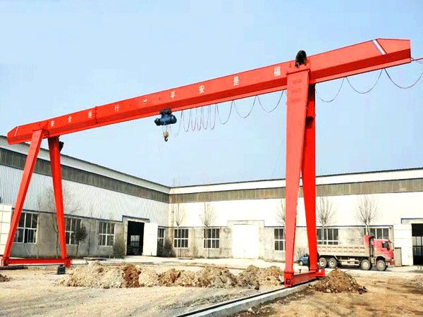 如何對(duì)起重機(jī)進(jìn)行周檢？